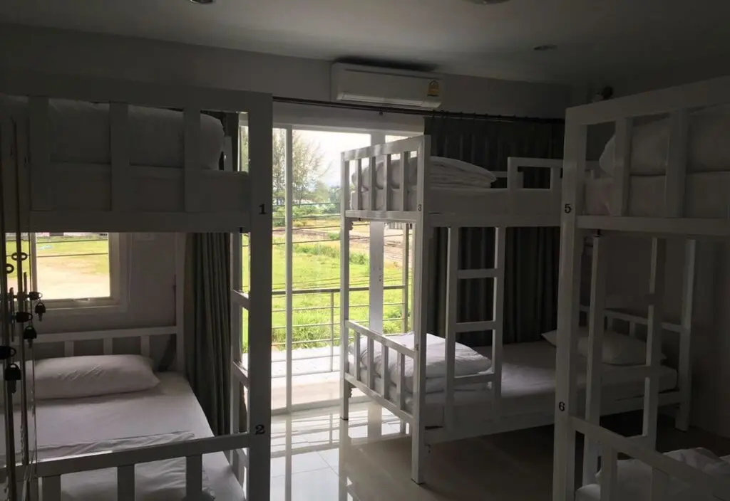 Као Лак: DKaYa Hostel