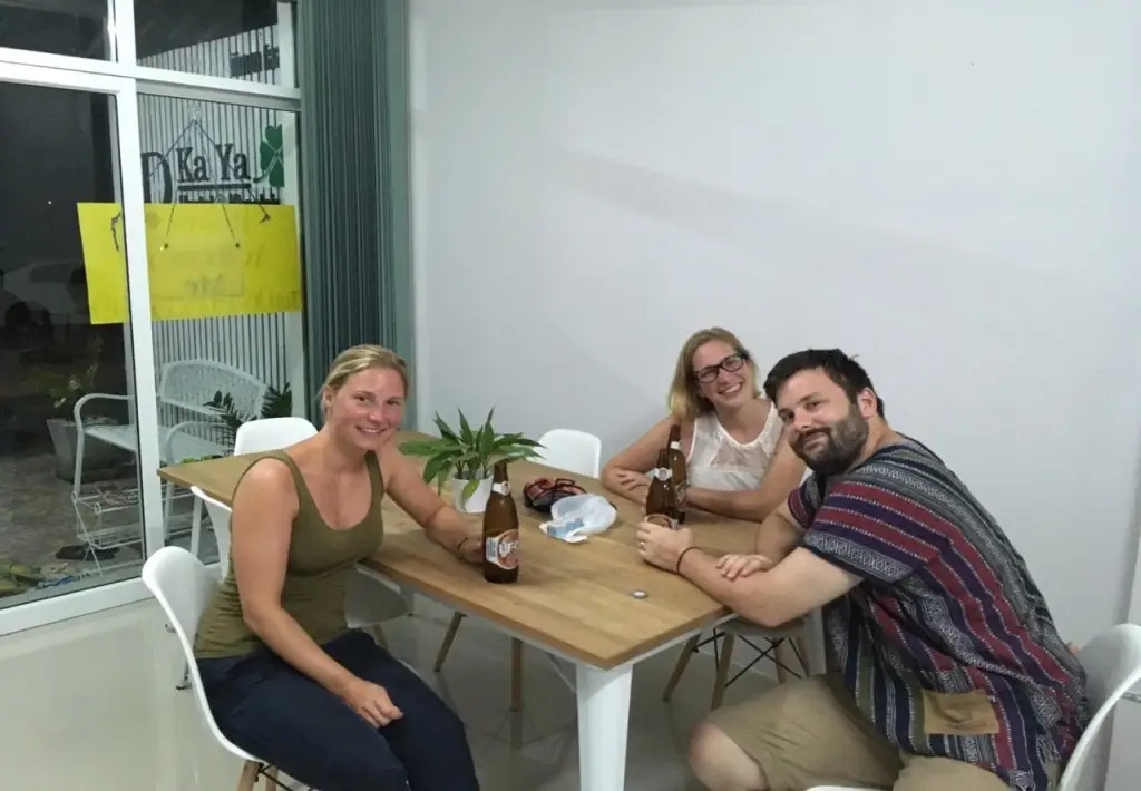 Као Лак: DKaYa Hostel