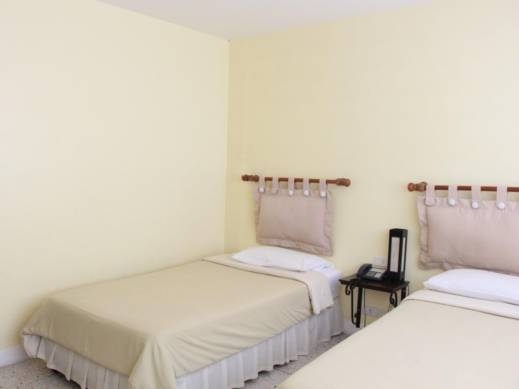 Муанг: Phuket Cyber Inn