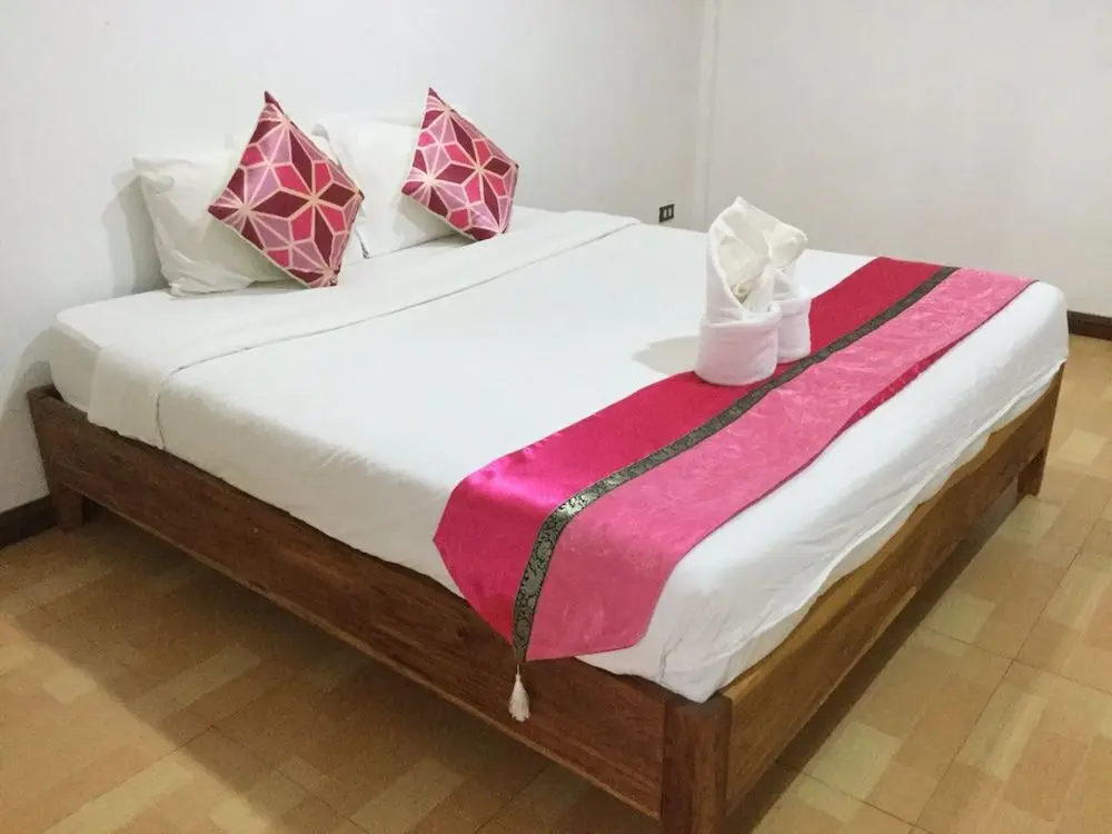 Нонгкхай: Nalumon Apartment