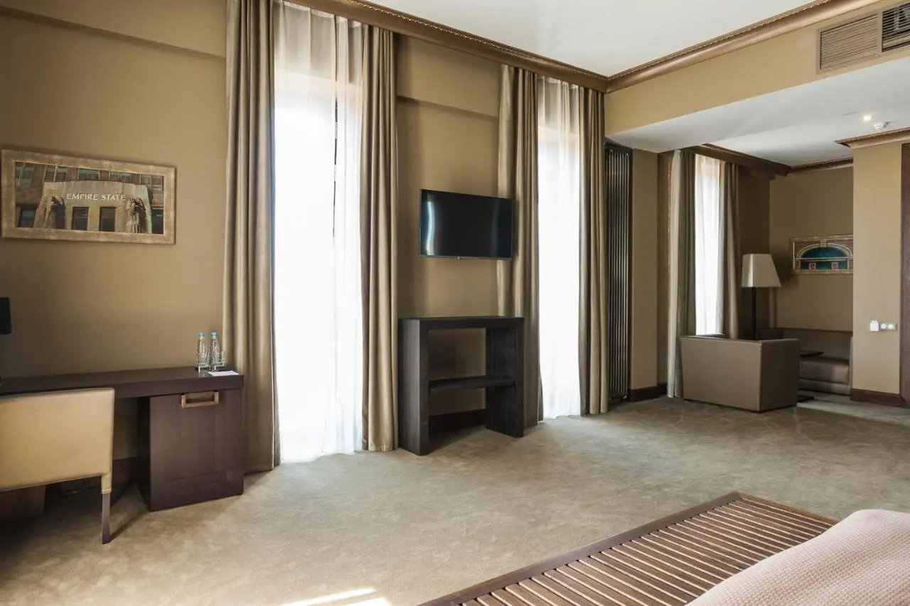Азов: Soho Grand Hotel