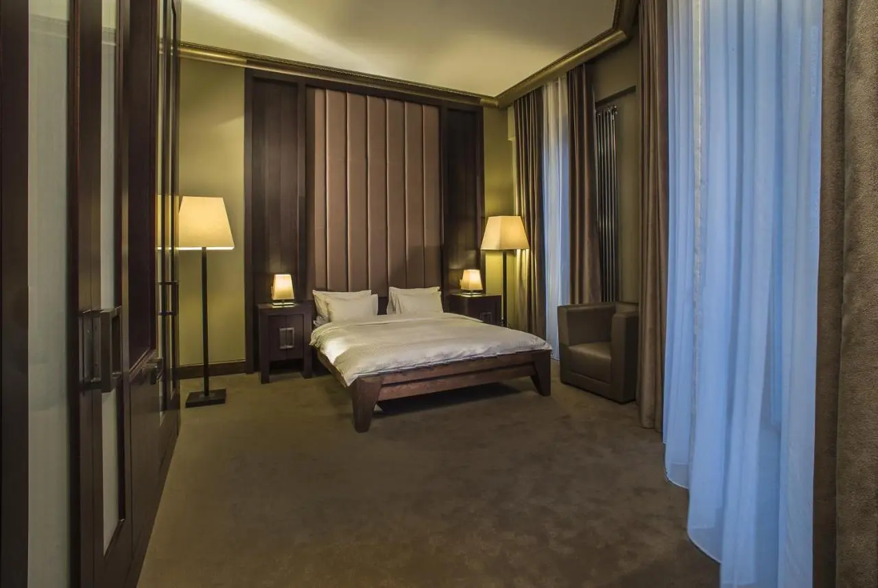 Азов: Soho Grand Hotel