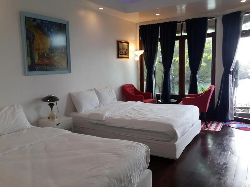 Чакпхонг: Mantakiri Island Resort Private Island