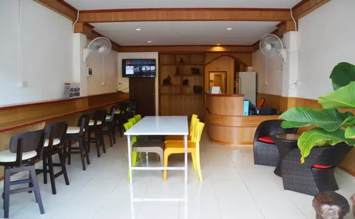 Ланта: Chang Hostel