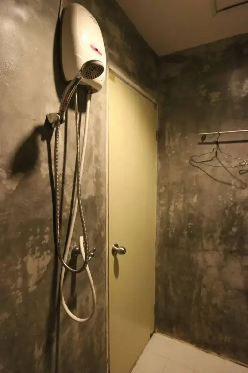 Пхи-Пхи-Дон: Jdai Dorm Room