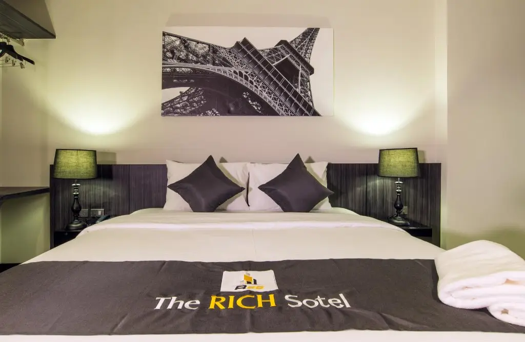 Краби: The Rich Sotel