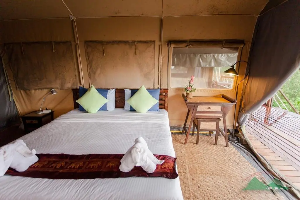 Фаном: Khaosok Boutique Camps