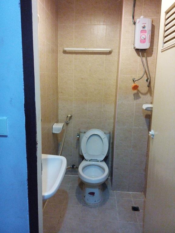 Бангкок: 曼谷新半岛电视台餐厅酒店(New Aljazeera Hotel & Restaurant Bangkok)
