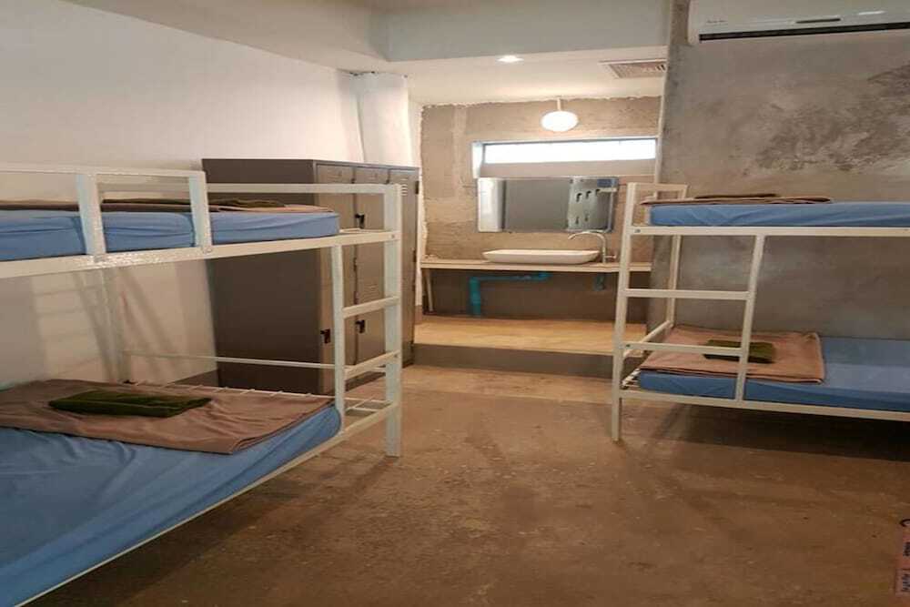 Паи: Shut Eye Party Hostel - Adults Only