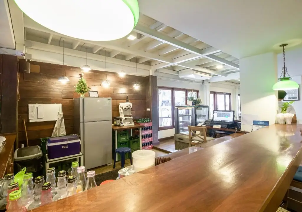 Бангкок: Baan Khun Nine Hostel Wangdoem