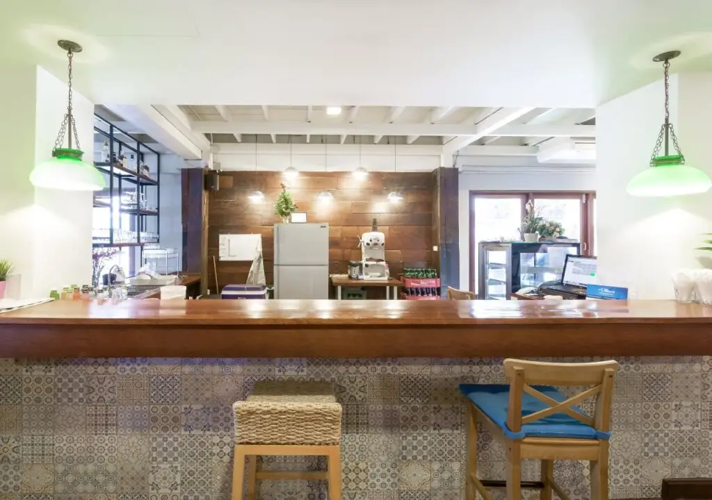Бангкок: Baan Khun Nine Hostel Wangdoem
