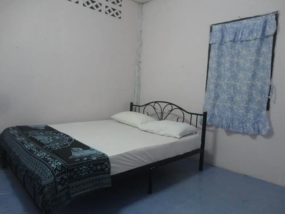 Сангкхла Бури: Grandma's Home Sangkhlaburi