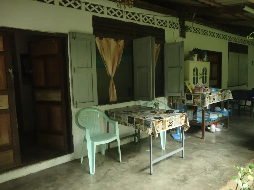 Сангкхла Бури: Grandma's Home Sangkhlaburi