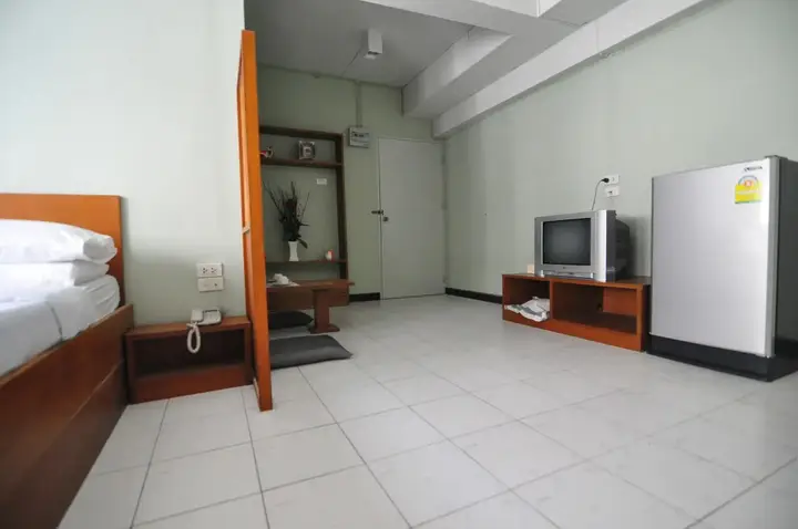 Бангкок: The Living Room Serviced Apartment