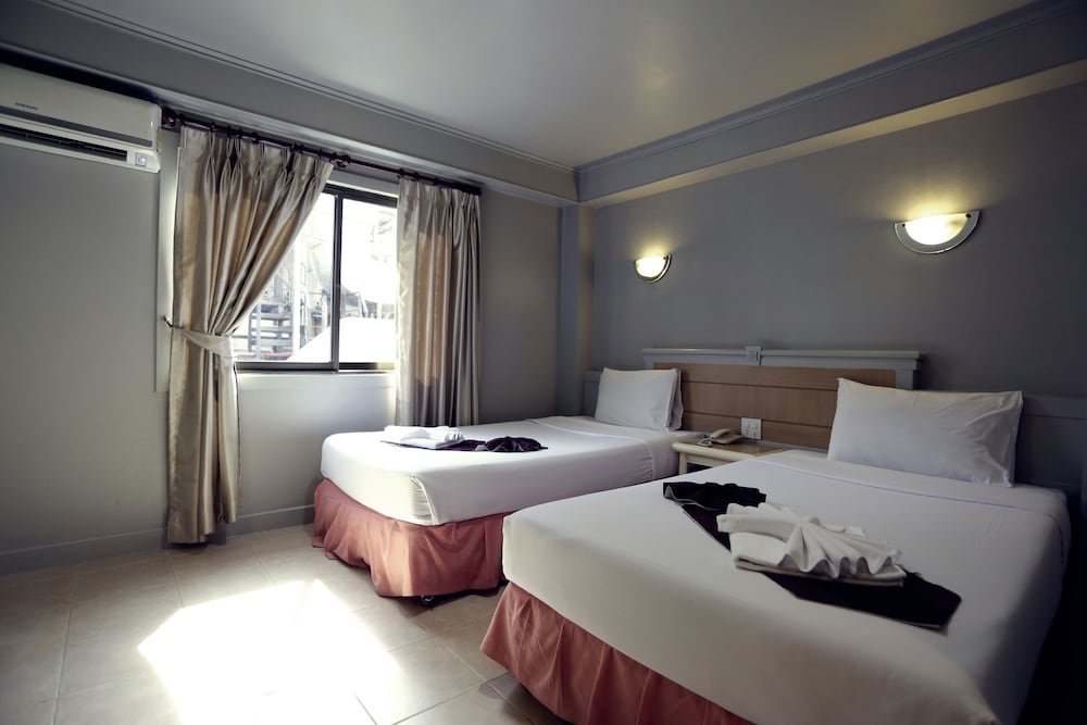 Кату: Patong Inn