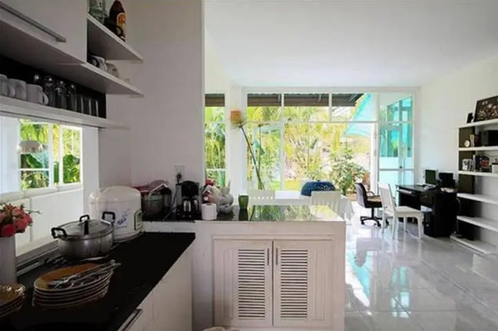 Маерим: Franjipani Home