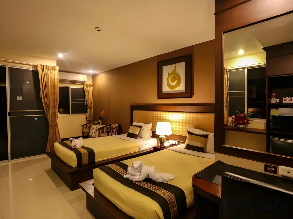Районг: Madina Hotel
