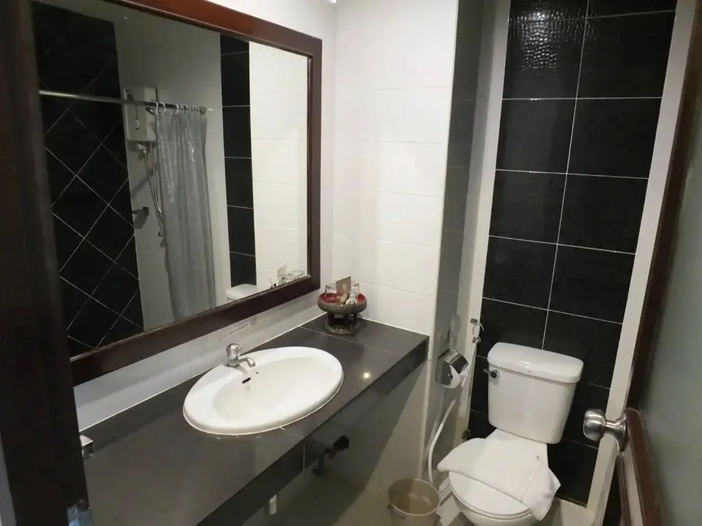 Районг: Madina Hotel