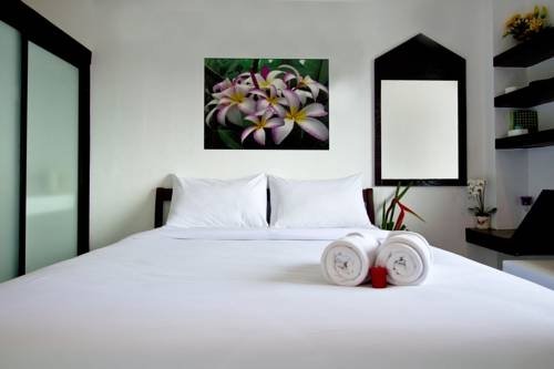 Кату: White Resort