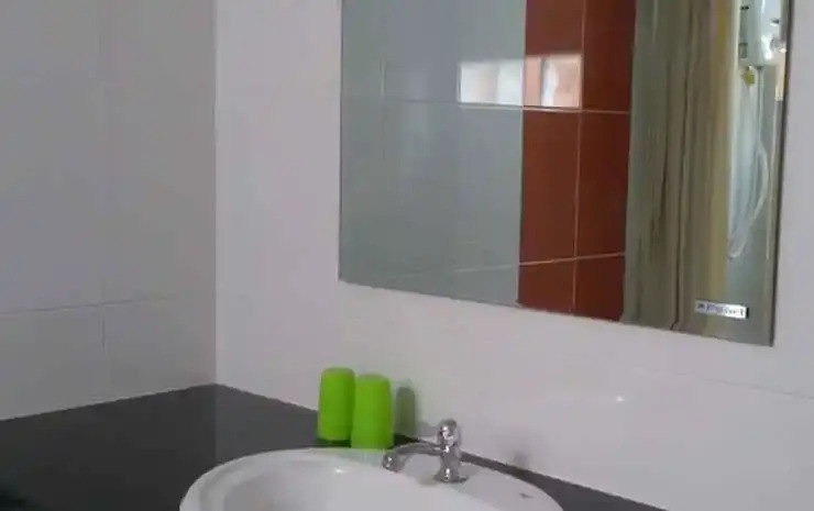 Ка Бин Тха Бу Ри: Namtip Apartment
