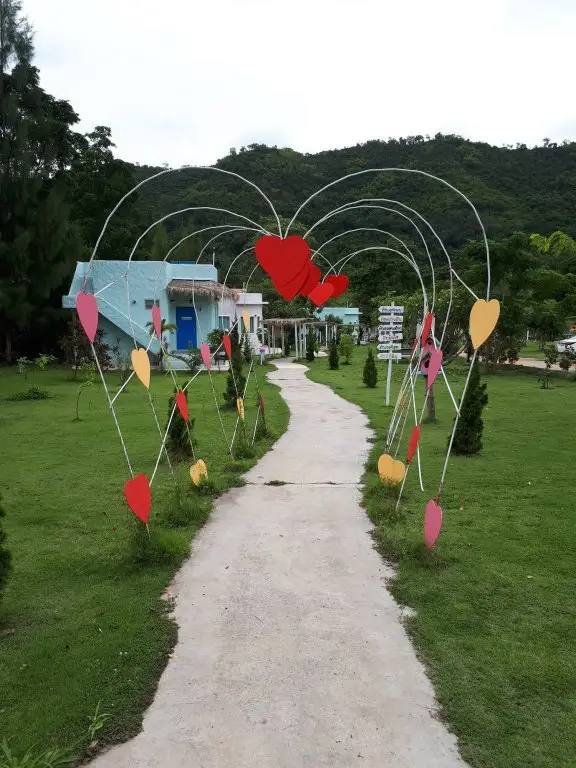 Дан-Макхам-Тиа: Rak Na Suan Pueng Resort