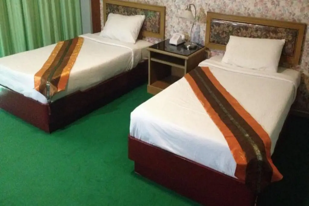 Хатъяй: Chao Phya Grand Hotel