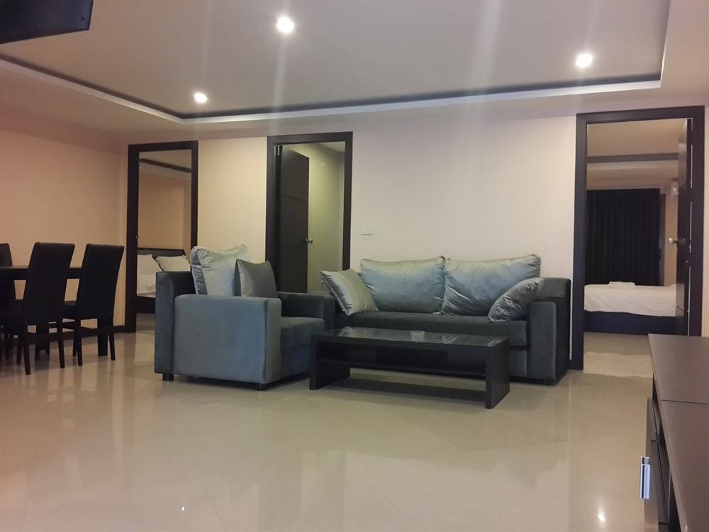 Паттайя: Yaka Hotel