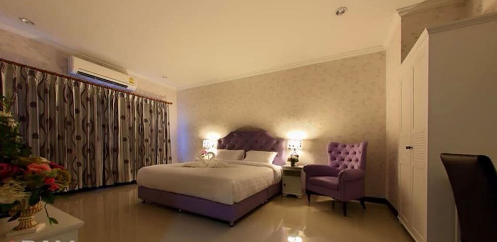 Пхетчабун: Belleville Hotel