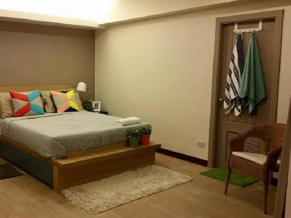 Патхумтхани: Woodroof Residence Rangsit