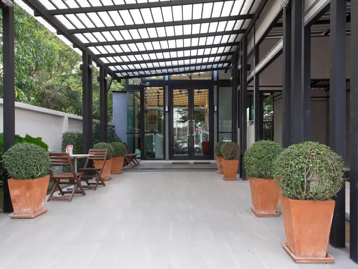 Патхумтхани: Woodroof Residence Rangsit