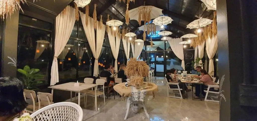 carousel image 4