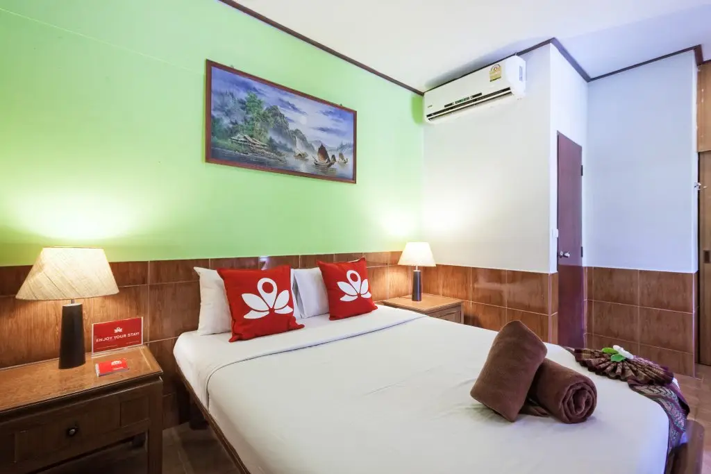 Кату: Отель ZEN Rooms Chaloemprakiat Patong