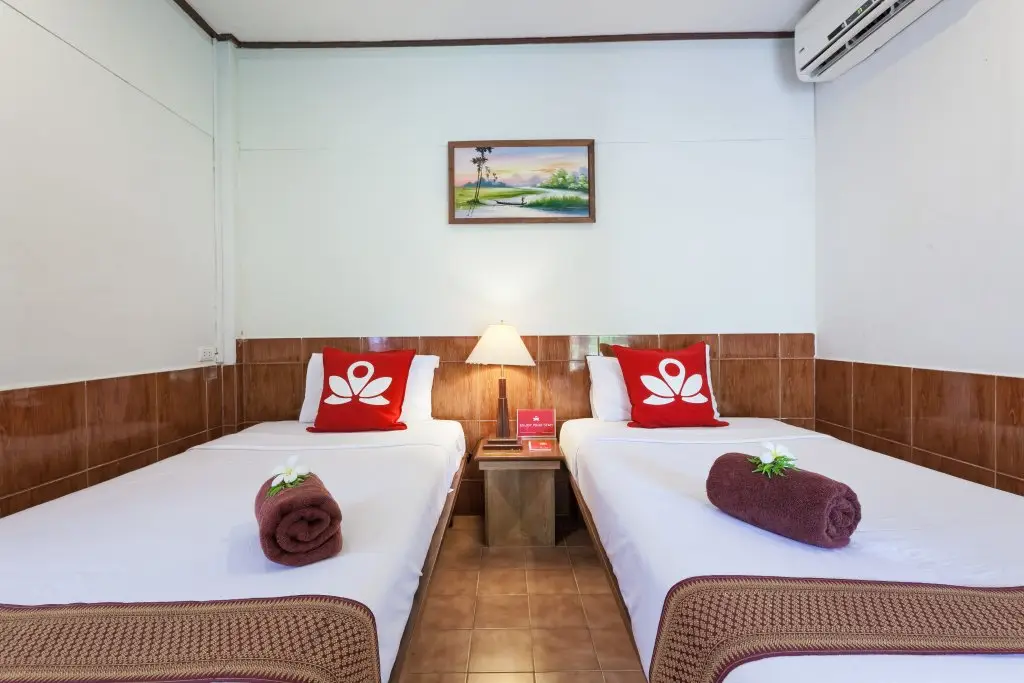 Кату: Отель ZEN Rooms Chaloemprakiat Patong
