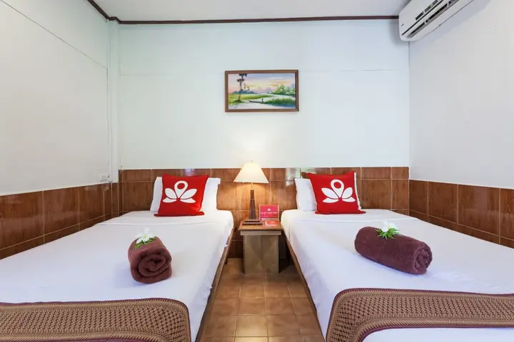 Кату: Отель ZEN Rooms Chaloemprakiat Patong