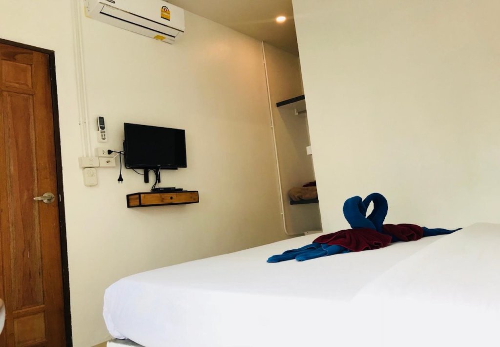 Мэй-Хаад-Бэй: Booking Center Guesthouse