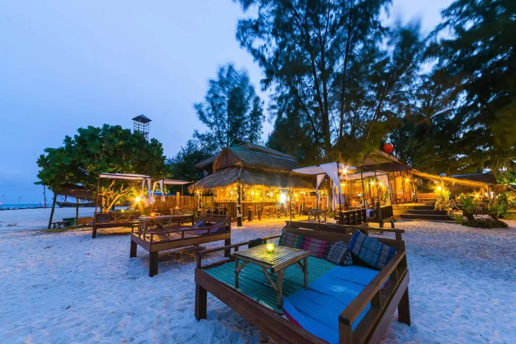 пляж Санрайз: Lipe Beach Resort