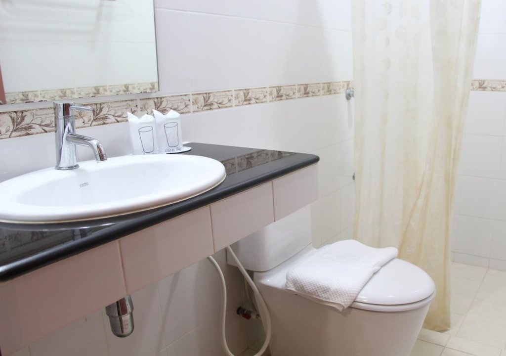 Муанг: Neptuna Kata Hotel