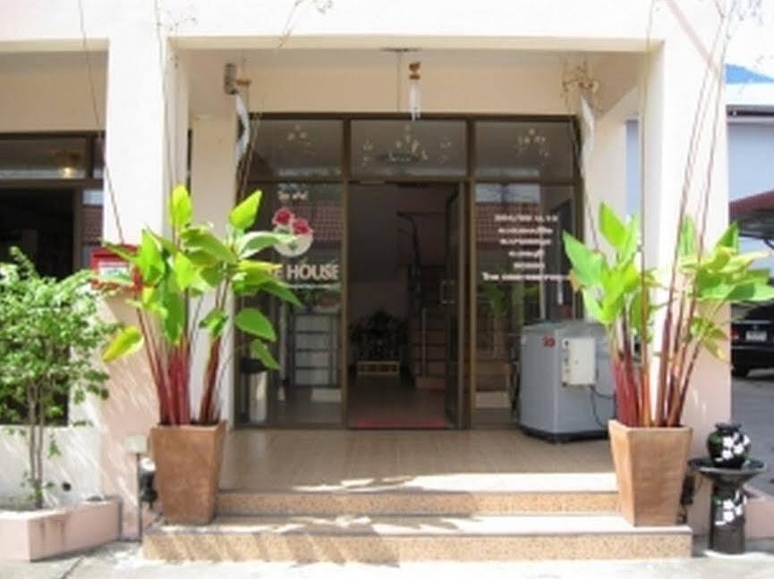 Паттайя: Rose House Pattaya