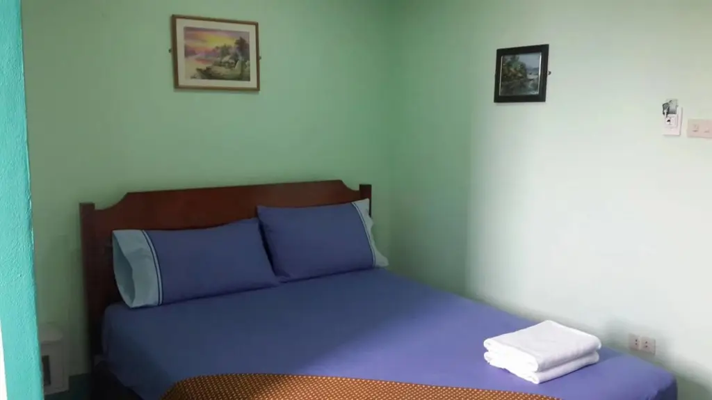 Муанг: Rung Tawan Hostel