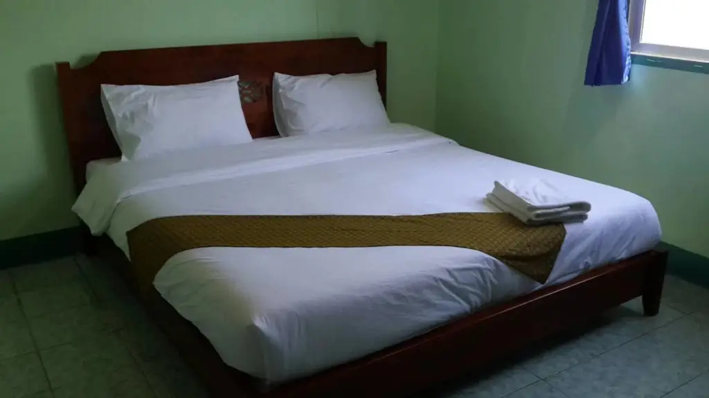 Муанг: Rung Tawan Hostel