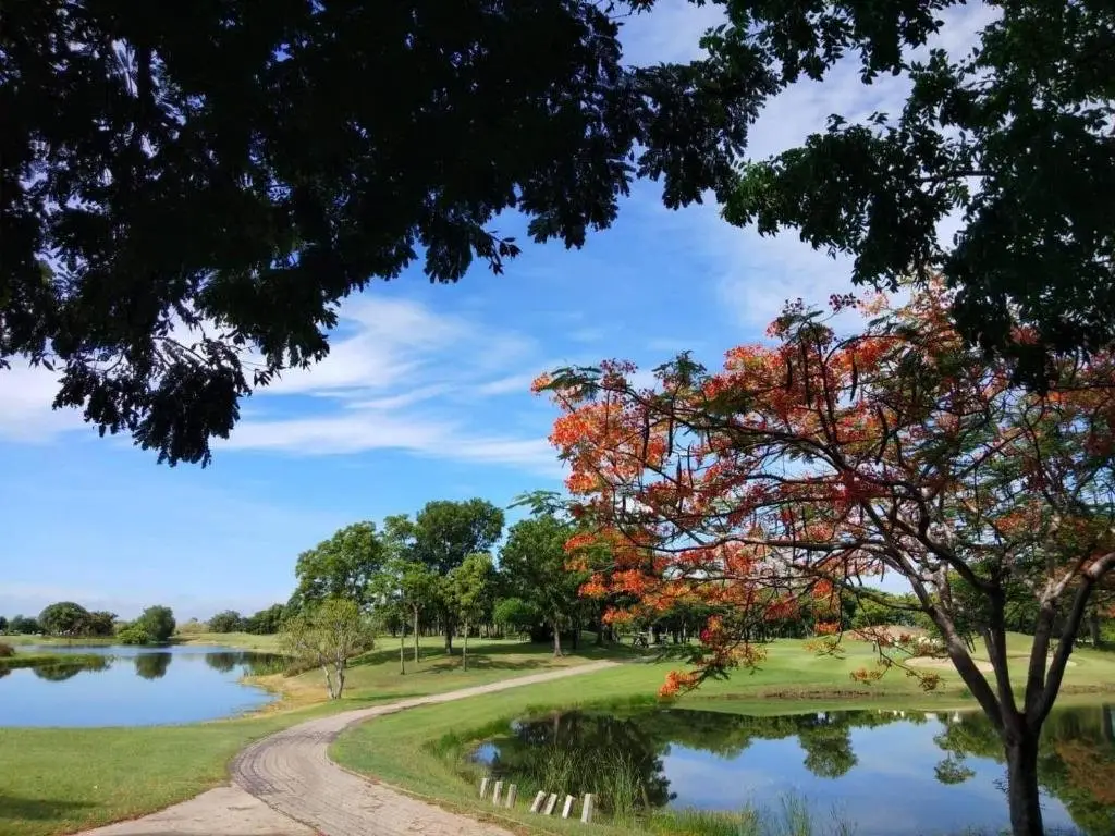 Uniland Golf & Resort — фото 1