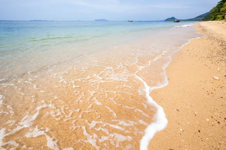Ко-Мук: Andalay Beach Resort Koh Libong