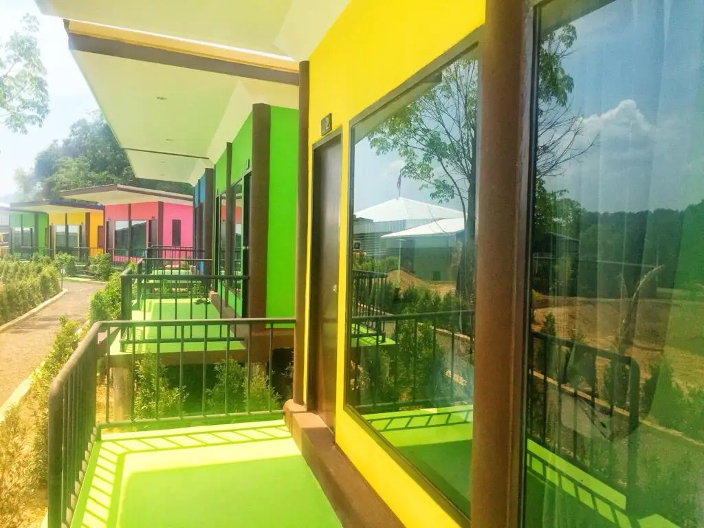 Муанг: T-House