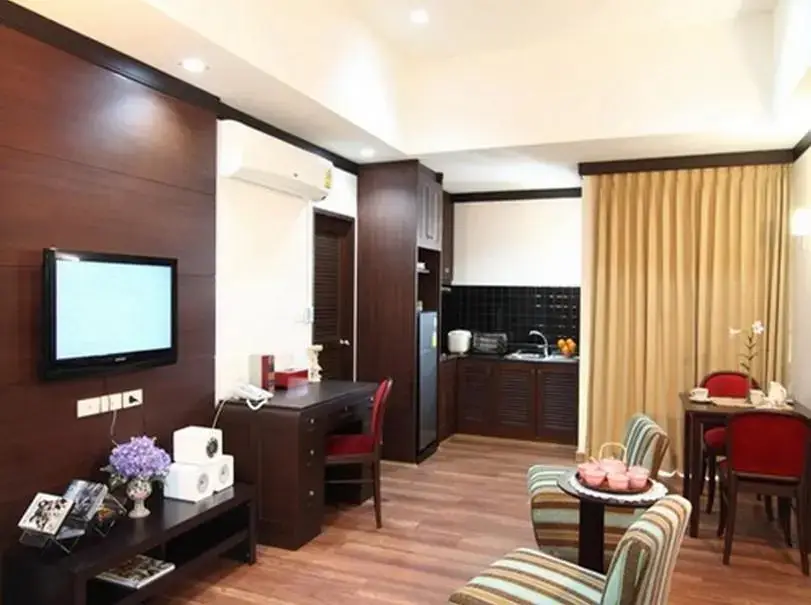Бангкок: The Liu Executive Apartment