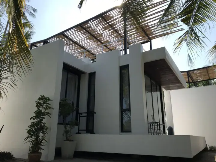 Самуи: Lennon Maison