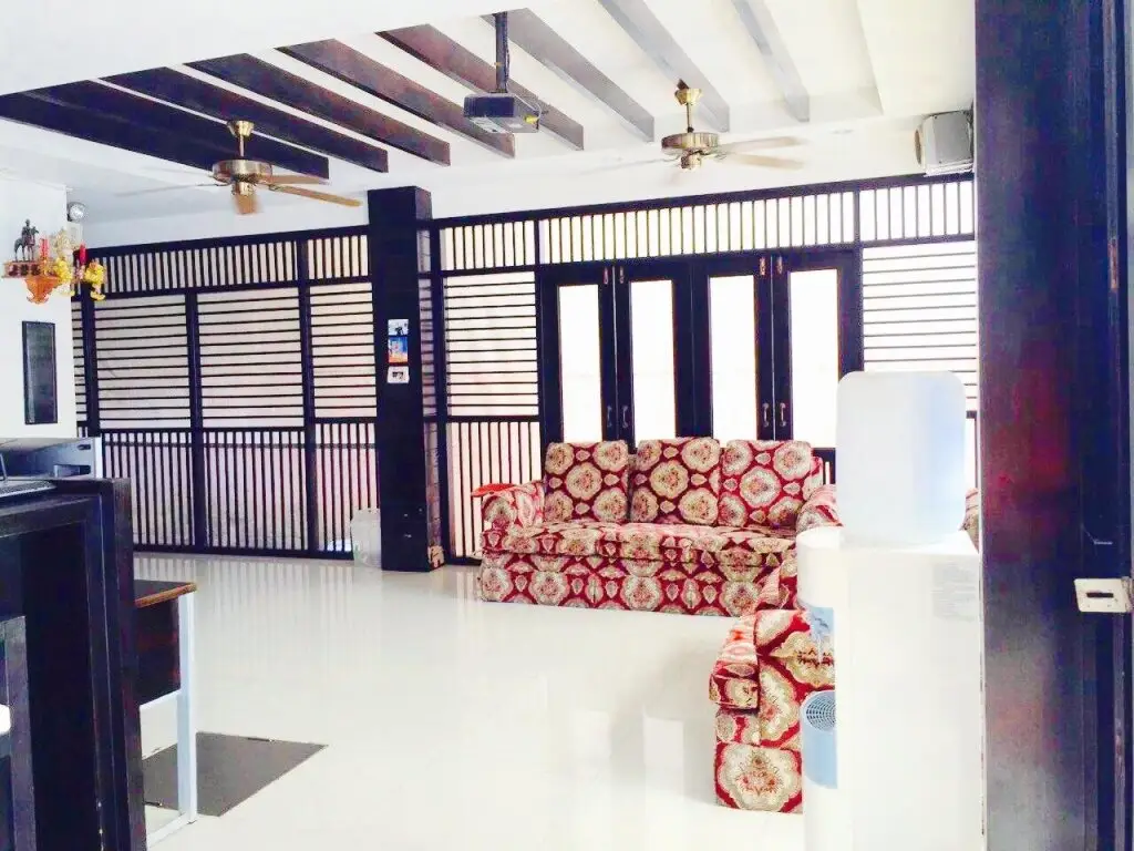Кату: The Bird Cage Patong Guesthouse