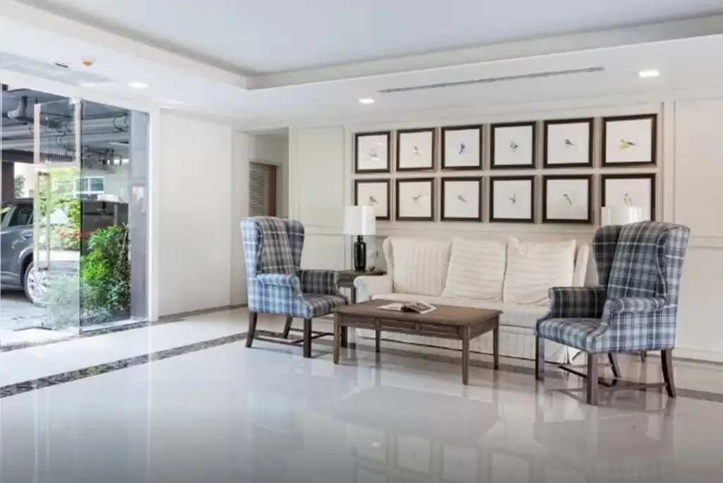 Муанг: Dlux Condominium