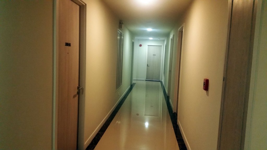 Муанг: Dlux Condominium