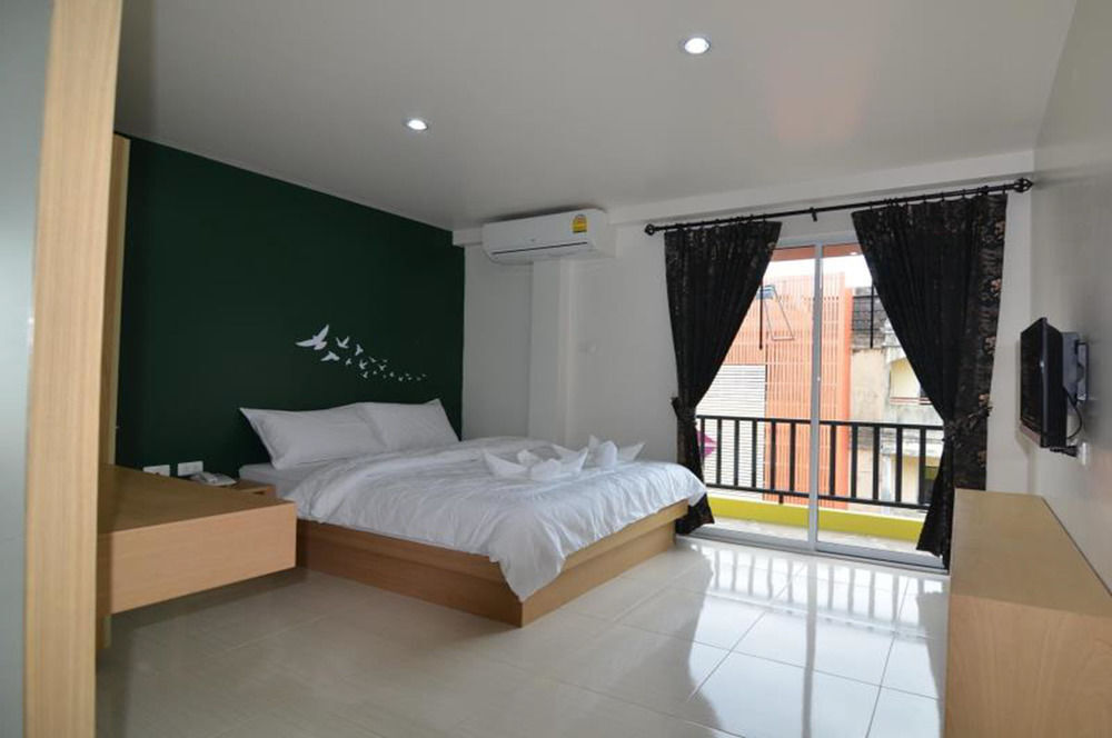 Накхонситхаммарат: Issara Na Nakhon Living Hotel