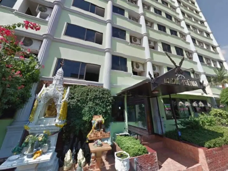 Бангкок: Thaweesup Condotel
